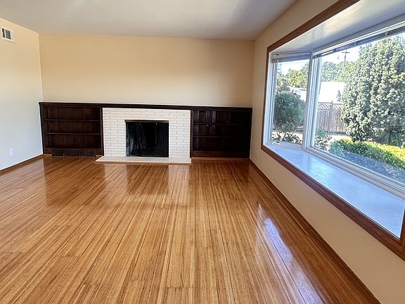 3rd image of 237 42nd Ave