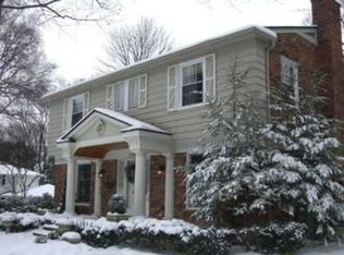 770 Henley Dr, Birmingham, MI 48009