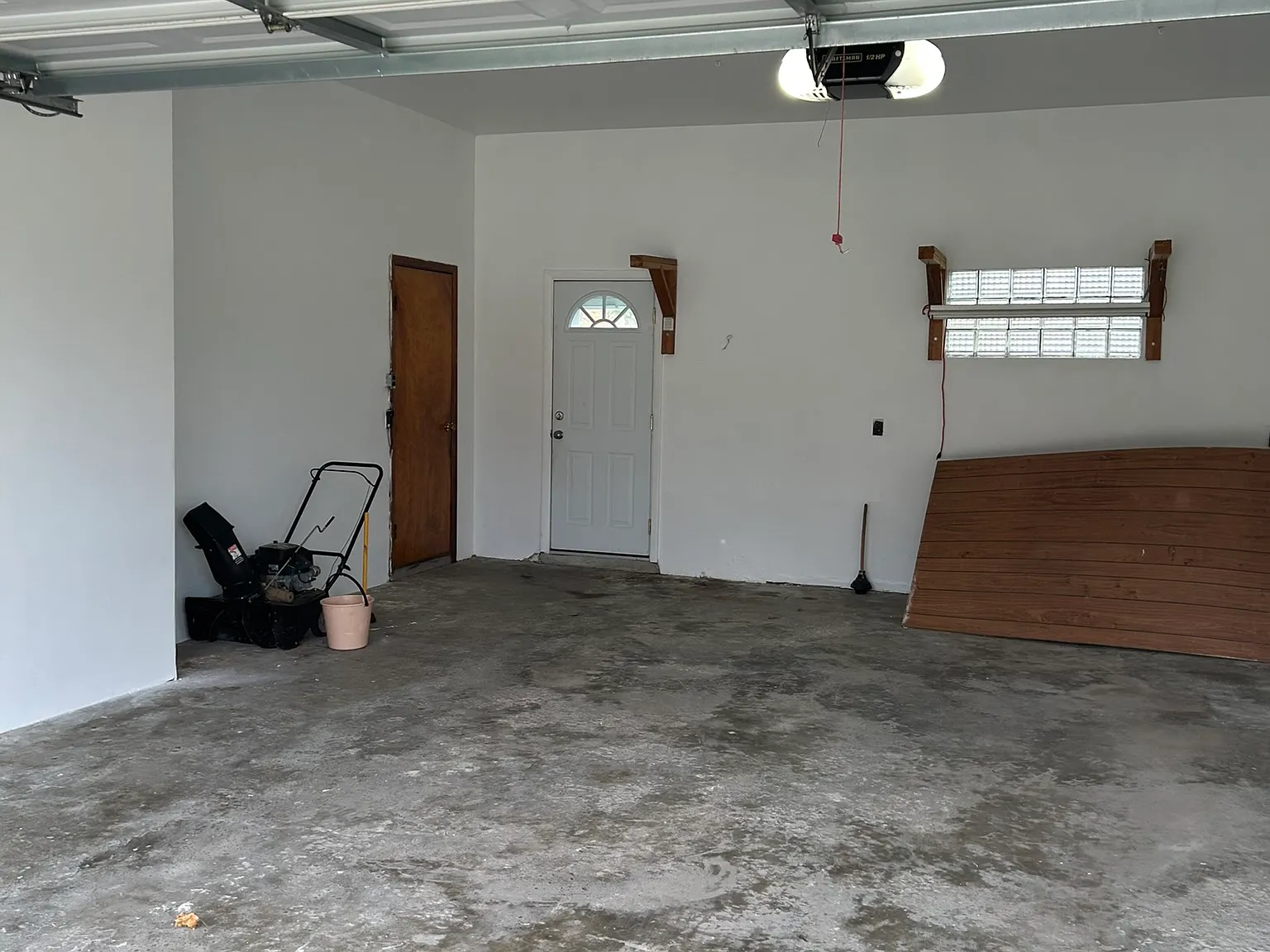 2 bed, 800 sqft, $1,600 — Photo 3