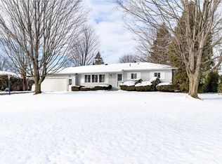 21 Gentian Way, Fairport, NY 14450