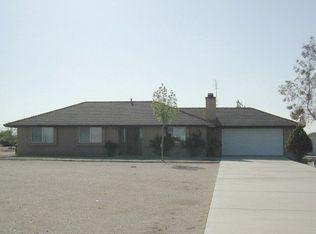13836 Smith Rd, Phelan, CA 92371