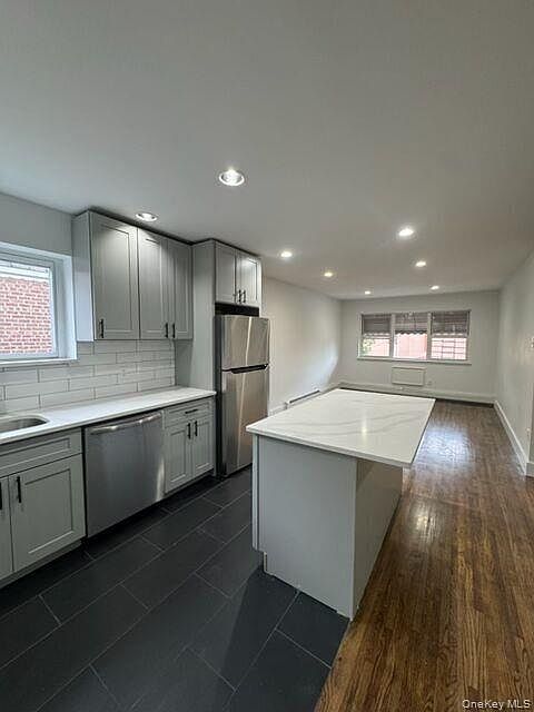 1st image of 3604 Eastchester Rd