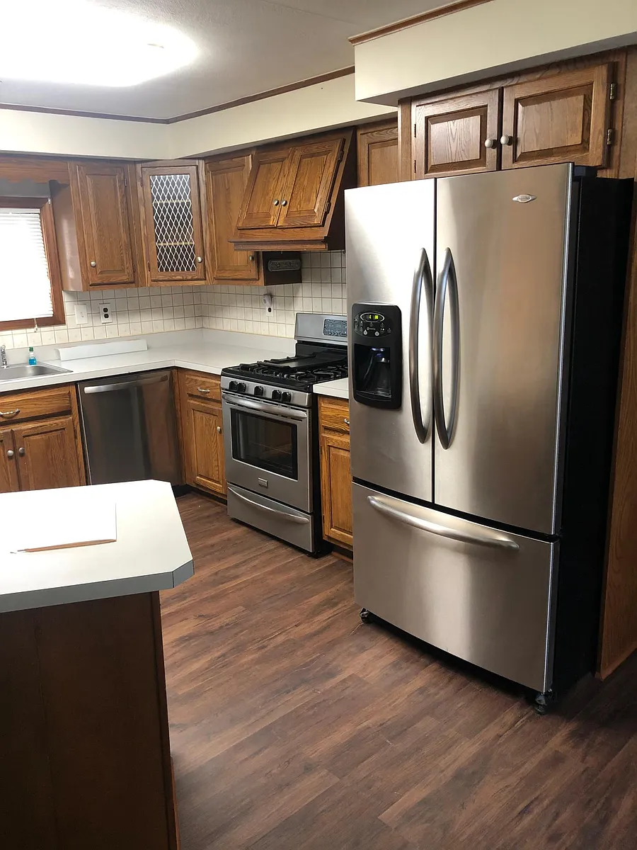 Building Photo - 147 Whitesboro St #3
