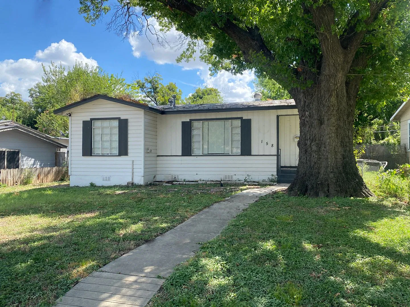 Seller Finance or Lease 3 bd | 2 ba Available Now! Located near Basse Rd/Blanco Rd minutes from A... — Photo 2
