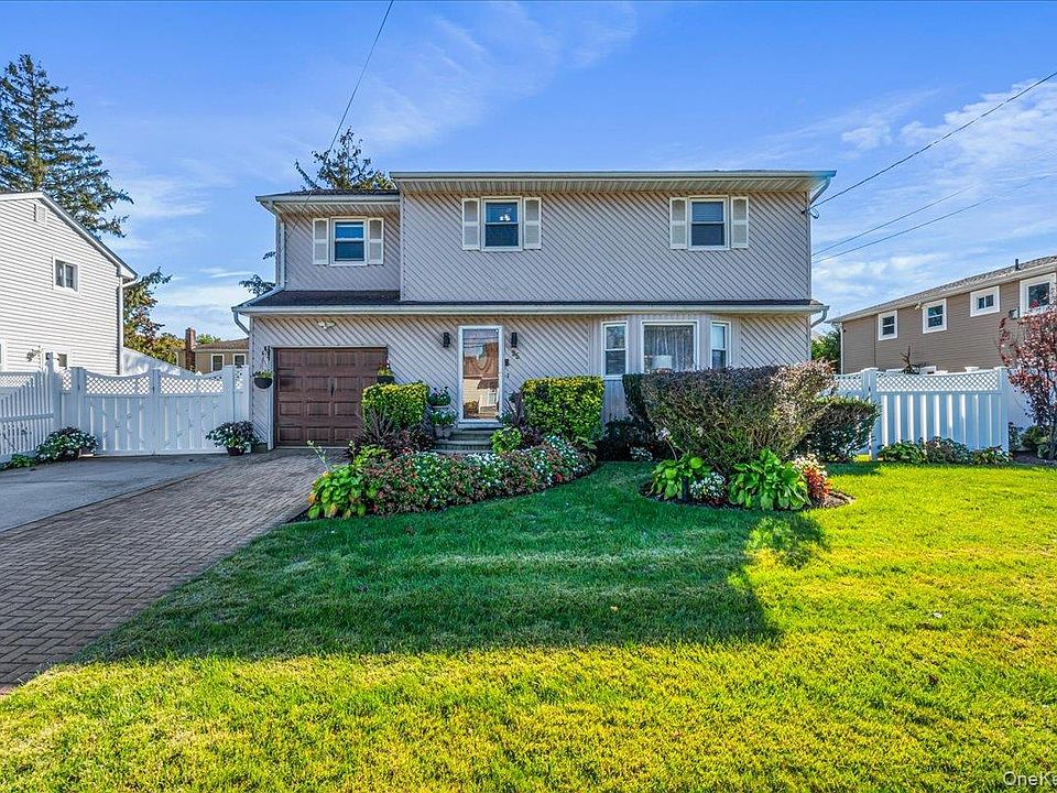 1st image of 95 Colonial Drive