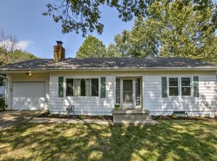 214 SW 4th St, Lees Summit, MO 64063