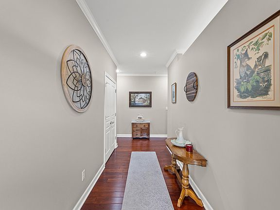 5th image of 146 Rumsey Cir Unit B