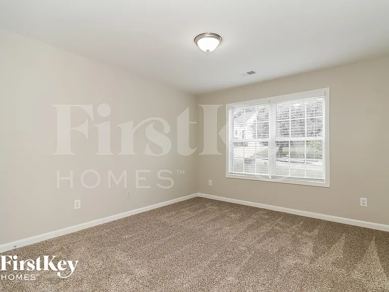 528 Valleyside Dr — Photo 15