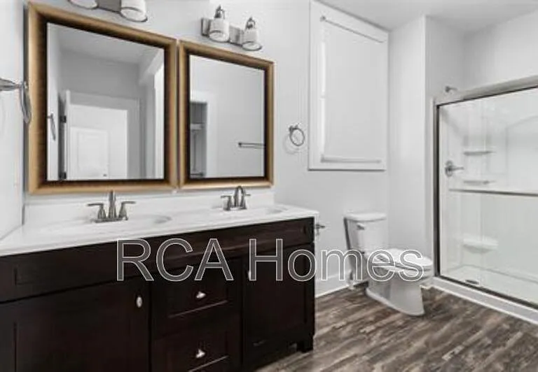 1112 Pleasant St #2 — Photo 5