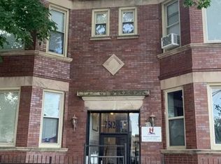 7512 S Champlain Ave, Chicago, IL 60619