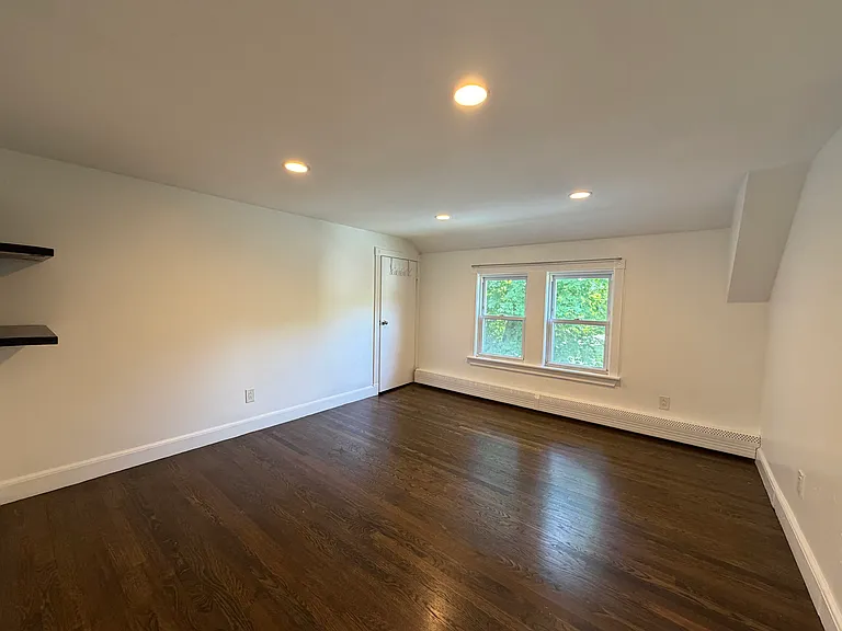 980 Washington St #2 — Photo 8
