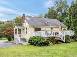 700 Fairfield Woods Rd, Fairfield, CT 06825