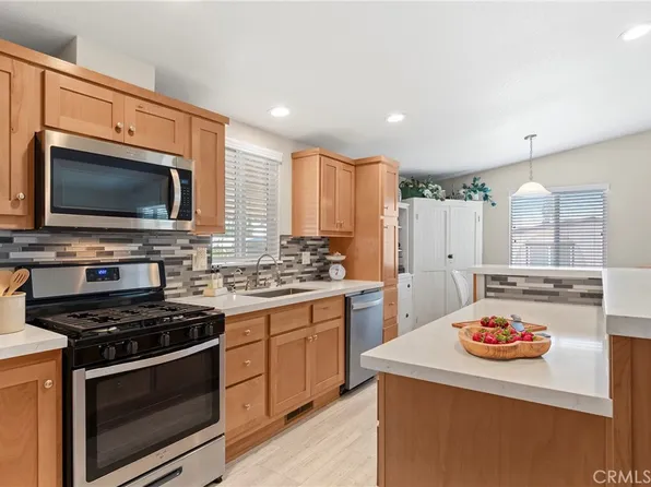 1424 Glengrove Sq, Corona, CA 92882