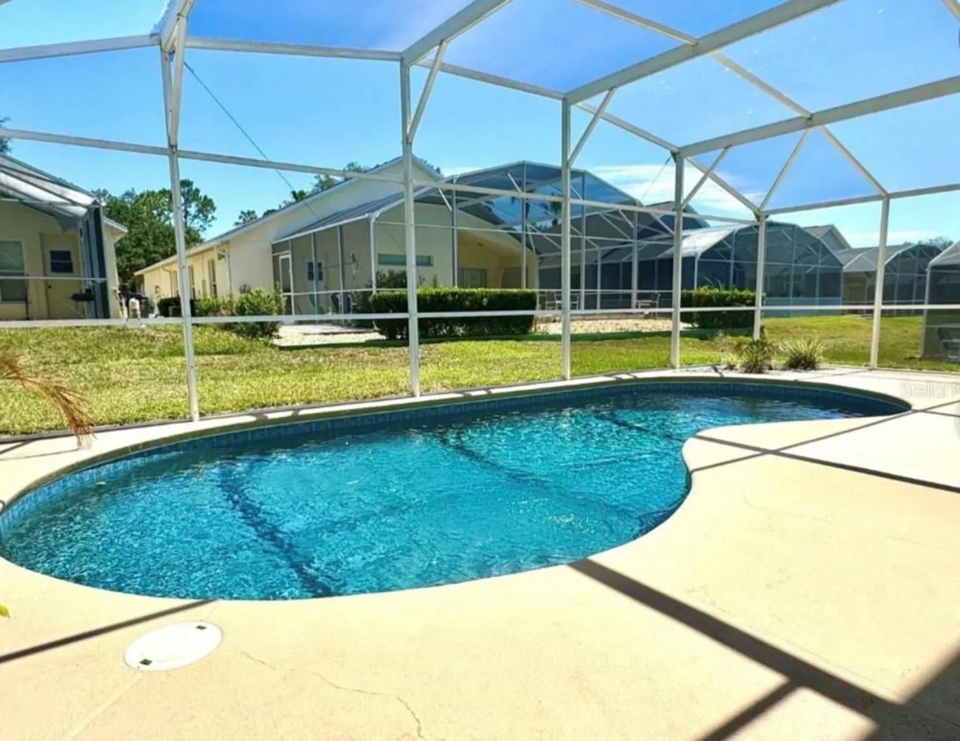 5 Bedroom 3 Bathroom and private pool Home For Rent in Davenport — Photo 3