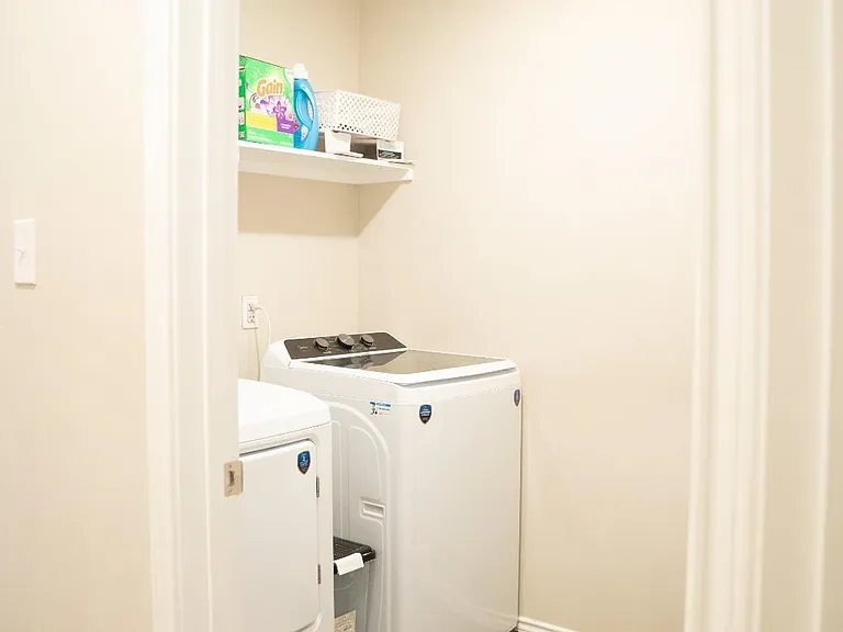 4207 Lorisa Dr — Photo 28