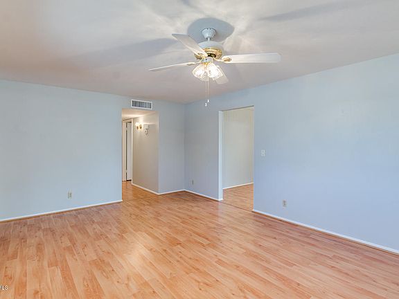 5th image of 1441 E 8th St