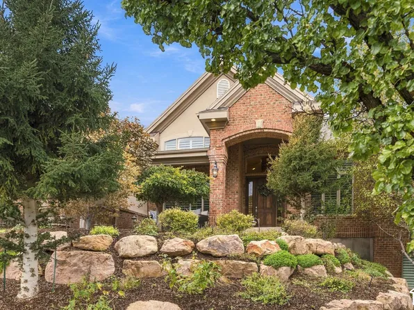 4438 S Devonshire Dr E, Bountiful, UT 84010