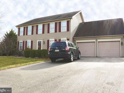 1741 Sorrel Ridge Ln, New Freedom, PA, 17349
