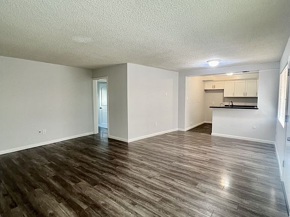 4th image of 10707 New Haven St Unit 15
