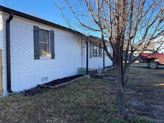 2nd image of 465 N Brenda Ave