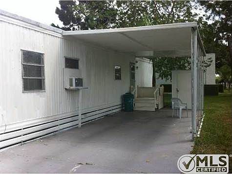 1st image of 10 Espanola Ln