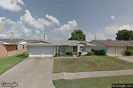 1st image of 2402 Newcastle Dr