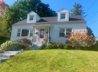 112 Carlton Rd, Syracuse, NY 13207