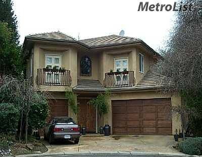 1st image of 211 Wesley Ct