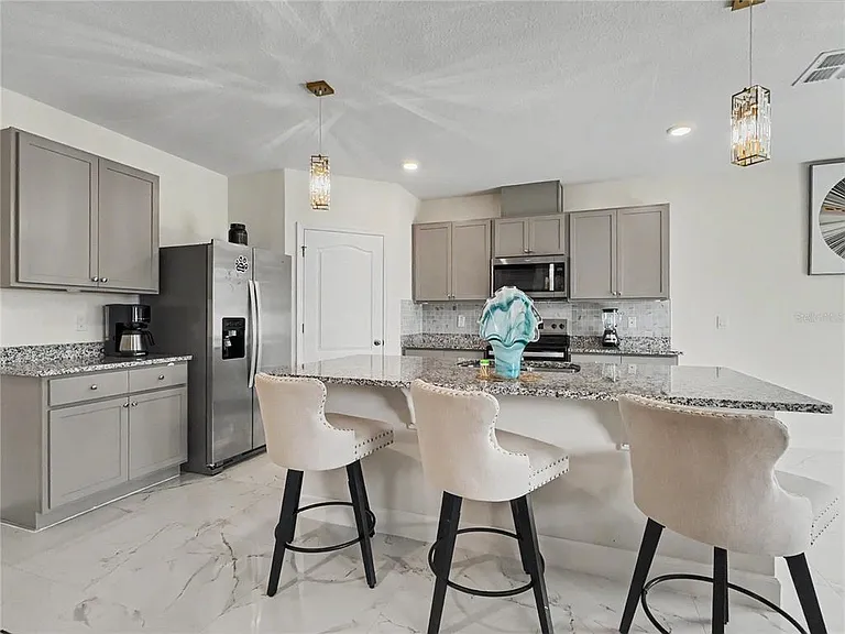 2085 Doe Run Dr — Photo 16