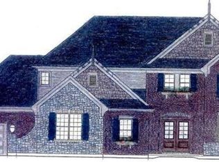 13 Whispering Oak Trl, Green Township, OH 45247