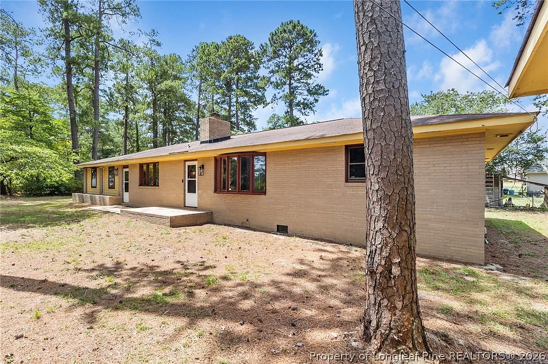 3 bed, 2.0 bath, 2237 sqft, $2,200 — Photo 3