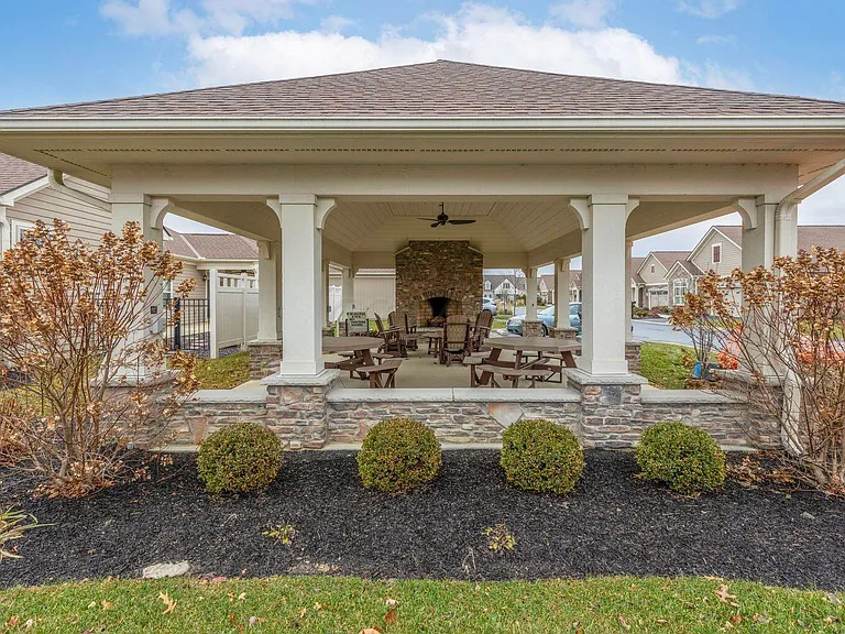 76 Courtyard Crossing Dr — Photo 12