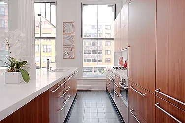 Sold by Gold Coast Capital Resources, LLC