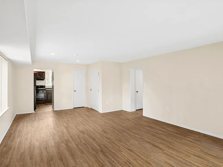 Maplewood Villas — Photo 7
