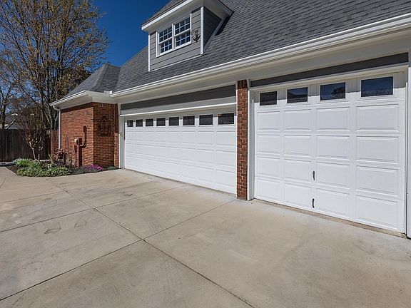 4th image of 2411 Spring Hollow Ln