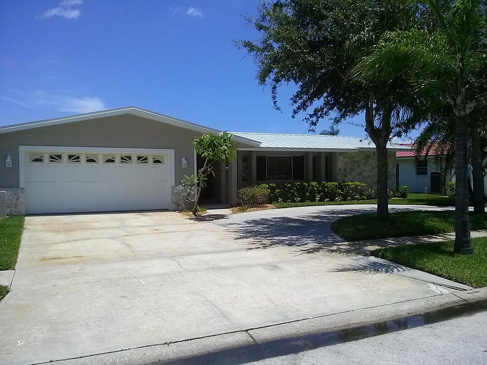 1st image of 455 Bridgetown Ct