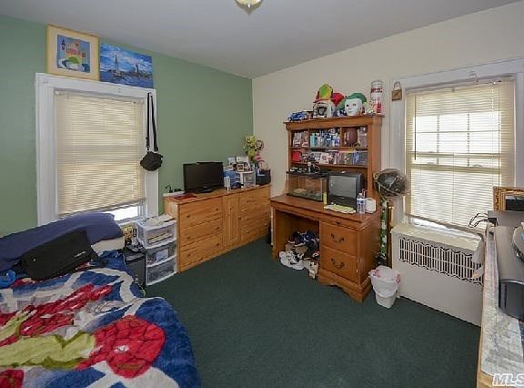 4th image of 1 Walnut Ave