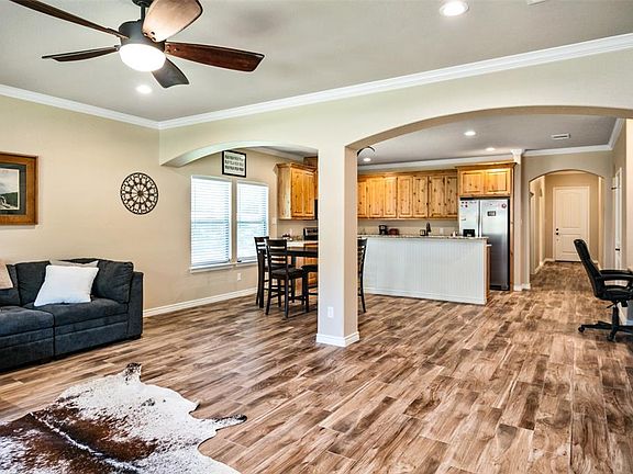 5th image of 116 Saint Francis Ln