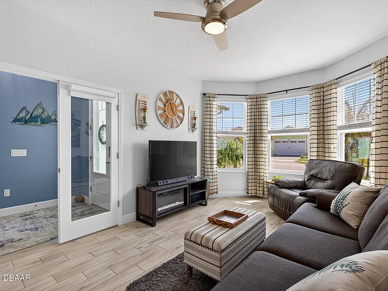 504 Coral Reef Way — Photo 7