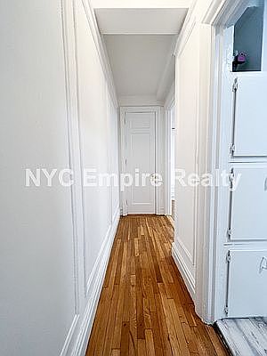 5th image of 325 W 77th St #2E