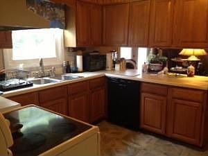 3rd image of 1006 Debra Ln