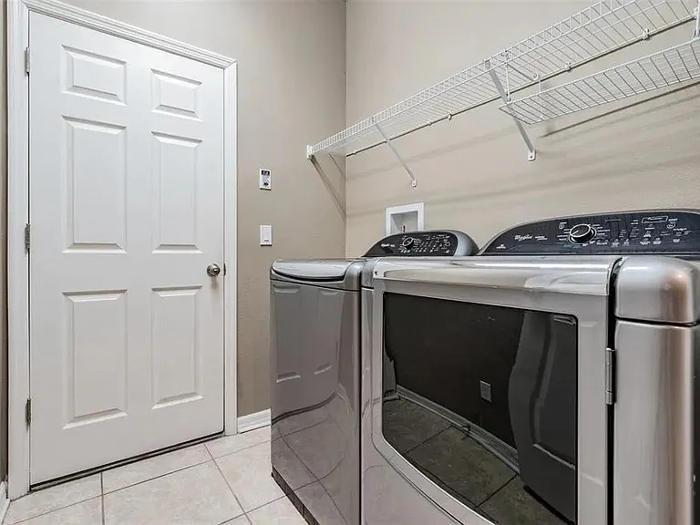 7207 Nightshade Dr — Photo 31