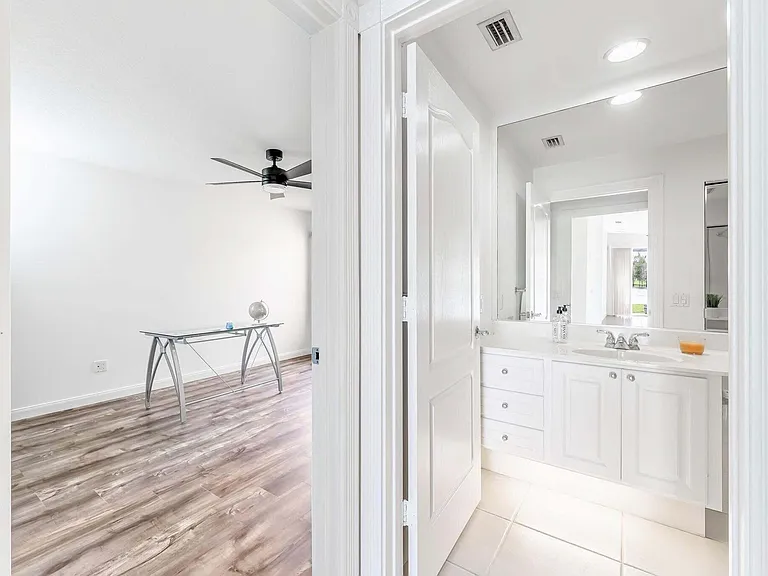 8270 Eleuthera Ln — Photo 17
