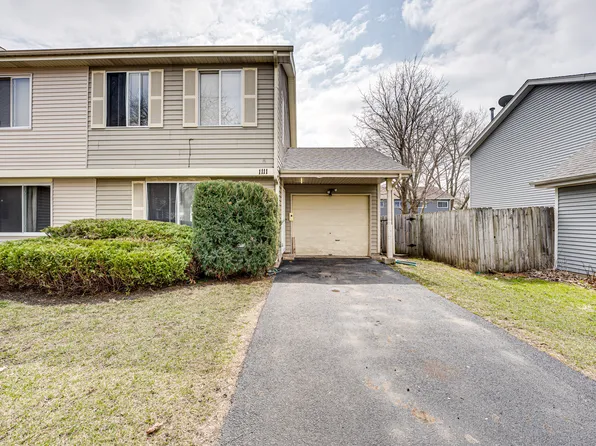 1111 Brunswick Ln, Aurora, IL 60504