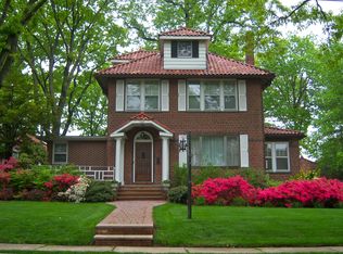 1152 Buckingham Rd, Fort Lee, NJ 07024