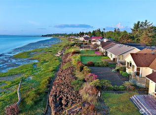 374 Harbor View Loop SE, Ocean Shores, WA 98569