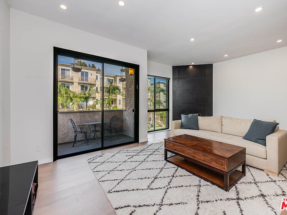 1st image of 2307 Fox Hills Dr APT 203