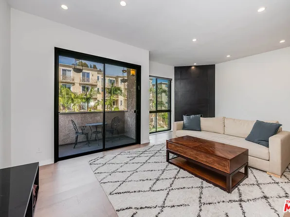 2307 Fox Hills Dr APT 203, Los Angeles, CA 90064