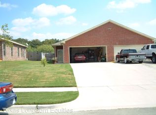 953 Sylvia St, Weatherford, TX 76086