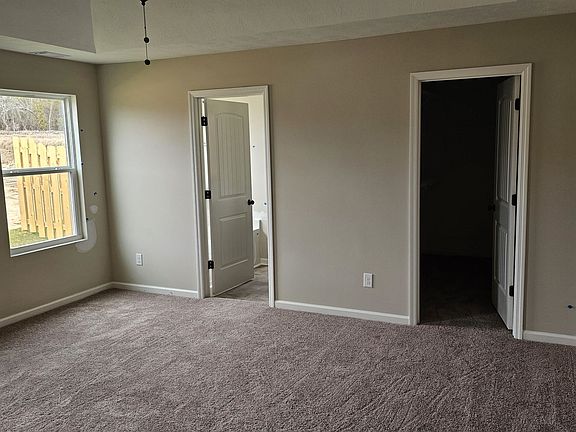5th image of 3081 Easton Dr